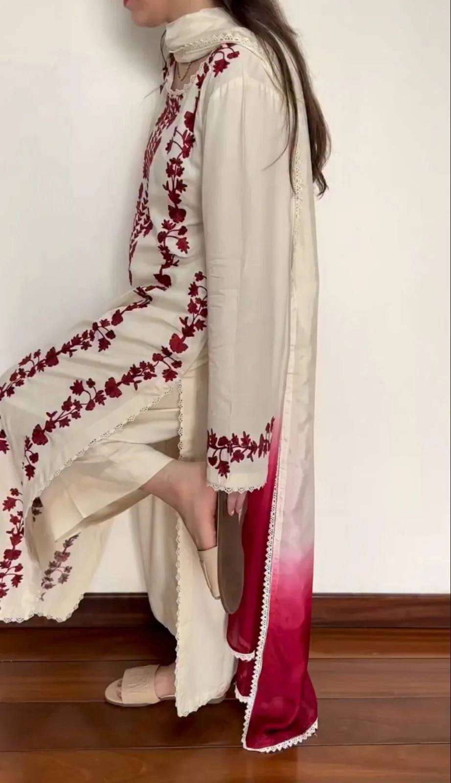 Aizal Luxury 3-Pcs winter Embroidery Dress (HR009)