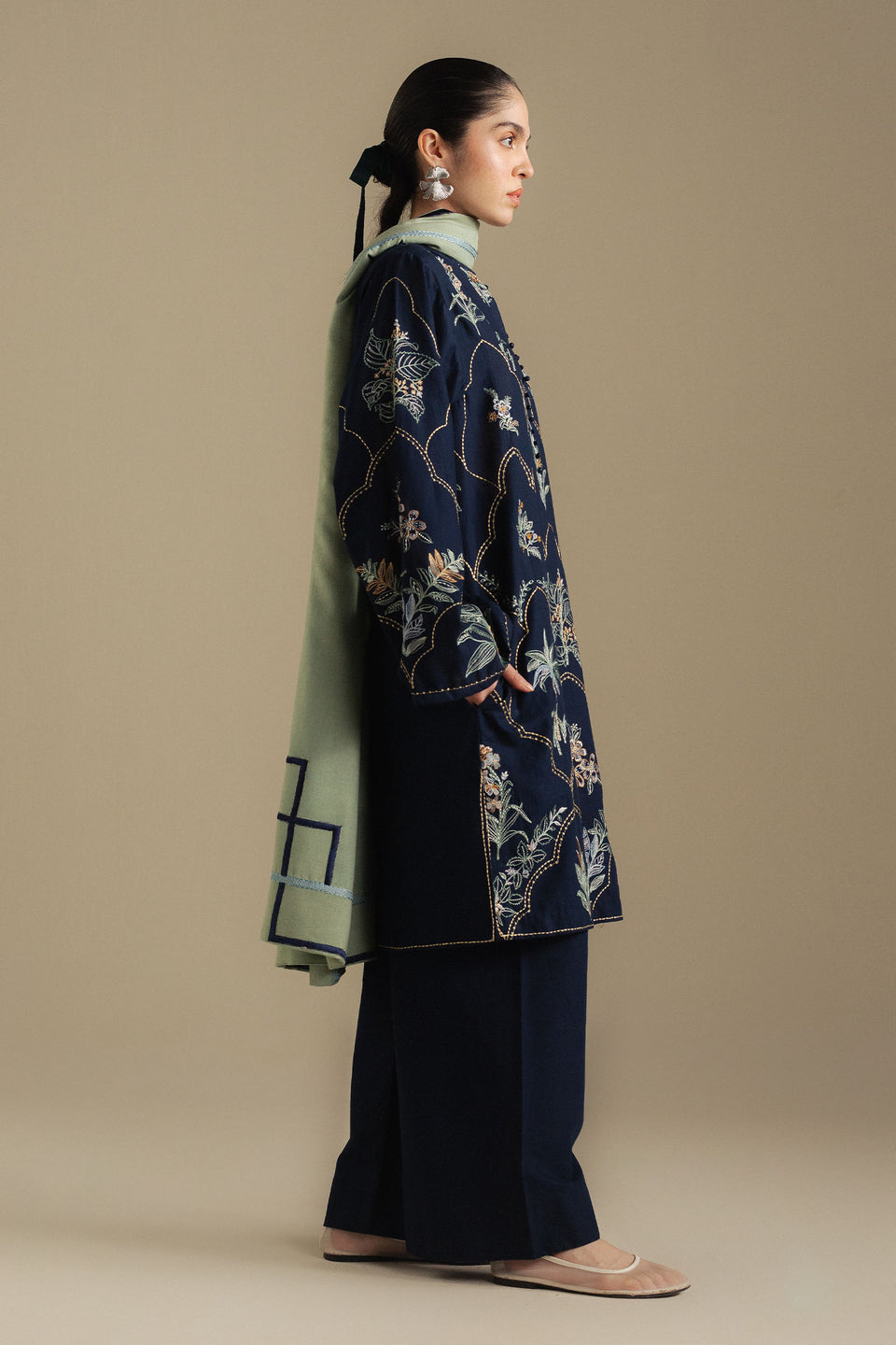 Zara Shahjahan 3 Pcs Women's Unstitched Dhanak Embroidered Suit (HR004)