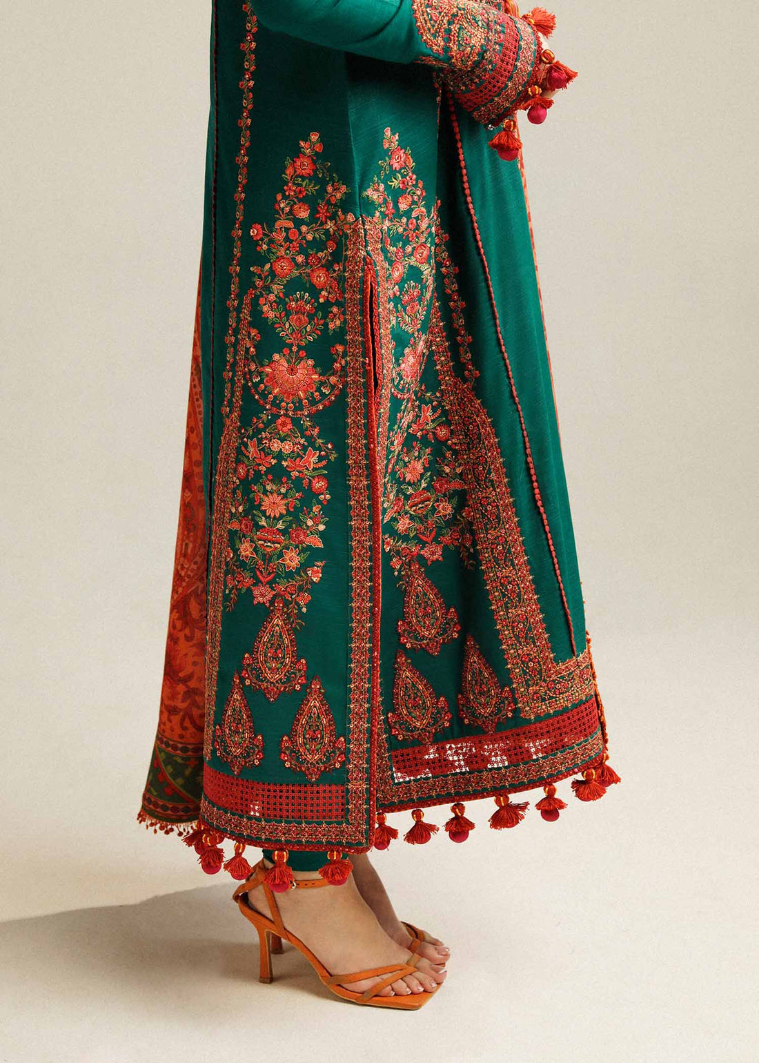 Hussain Rehar
Unstitched Dhanak
3PC With Printed Shawl