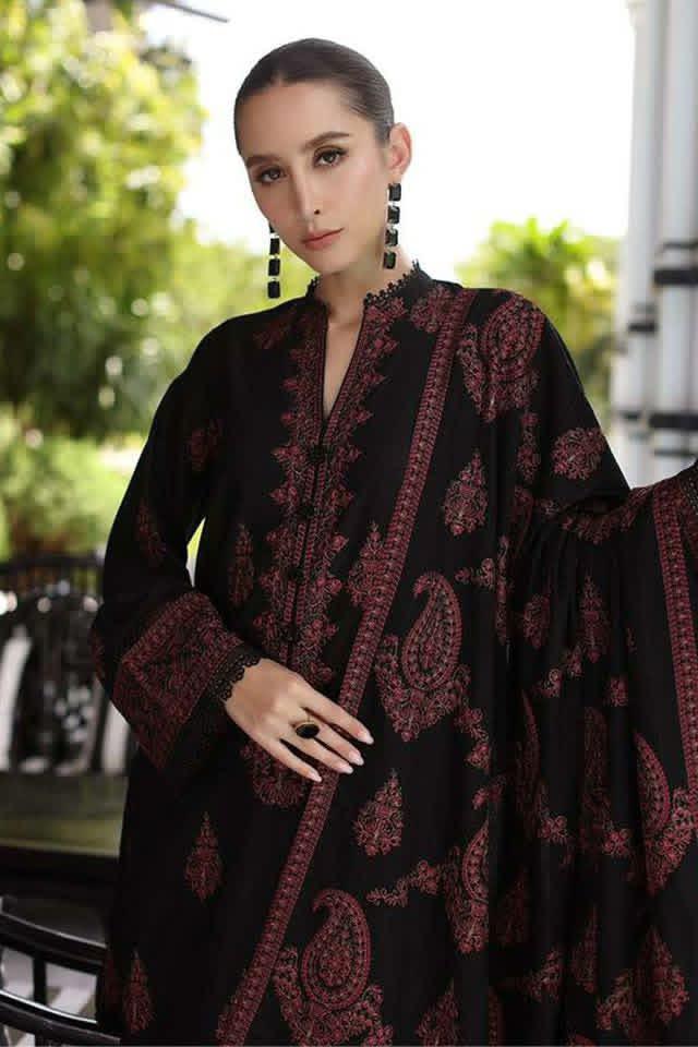 Bareeze 3PC Embroidered Dhanak Suit with Heavy Embroidered shawl-