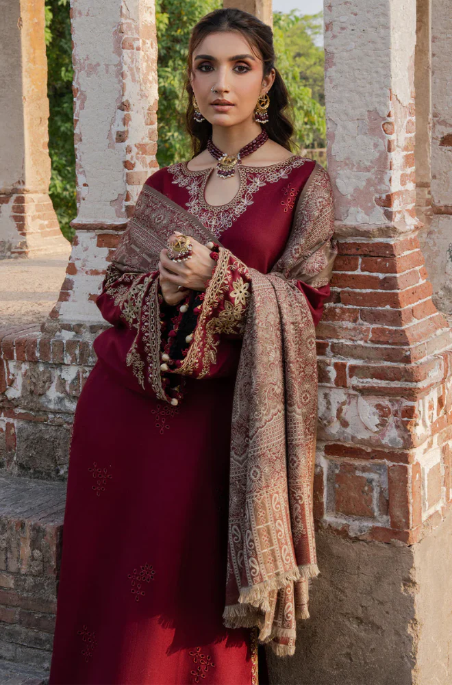Izel - Winter 3PC Dhanak Embroidered Suit - HR005