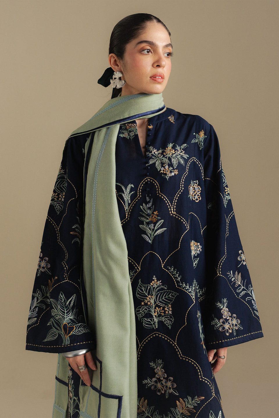 Zara Shahjahan 3 Pcs Women's Unstitched Dhanak Embroidered Suit (HR004)